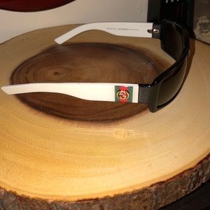 Gucci sunglasses uni sex